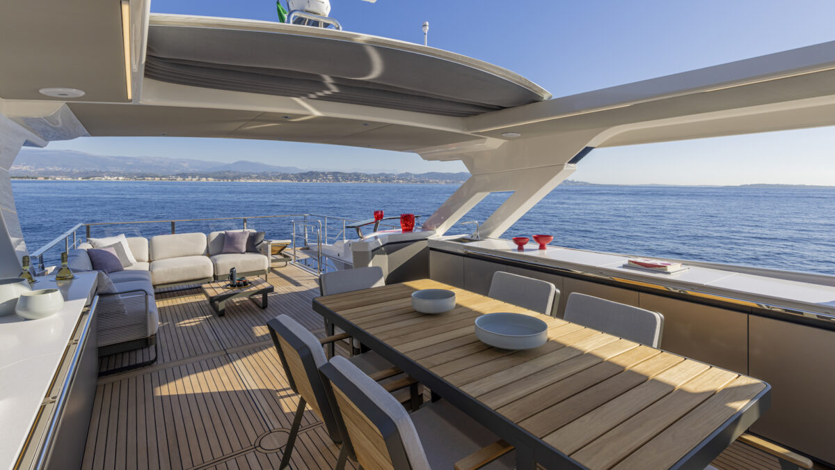 ABSOLUTE NAVETTA 75 extérieurs 9