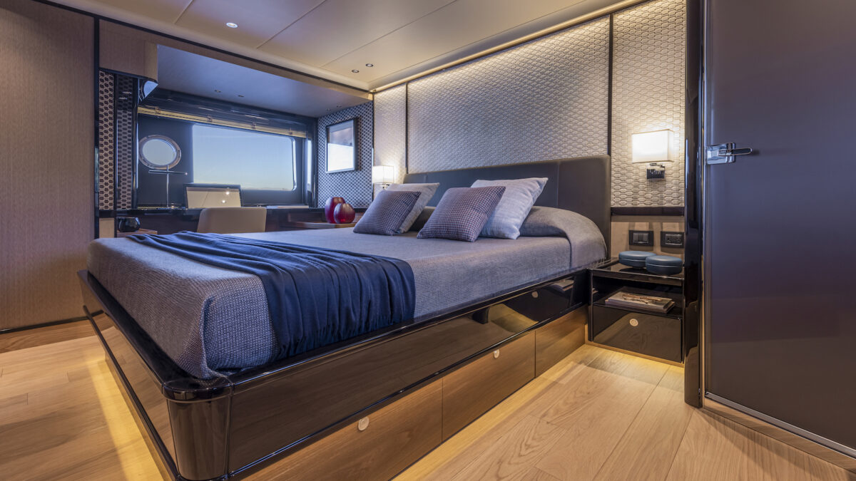 ABSOLUTE NAVETTA 75 intérieur 4