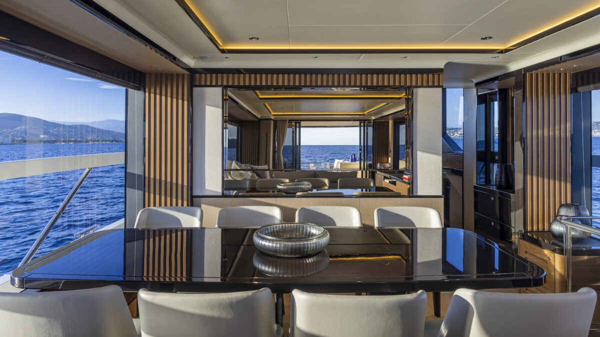 ABSOLUTE NAVETTA 75 intérieurs 7