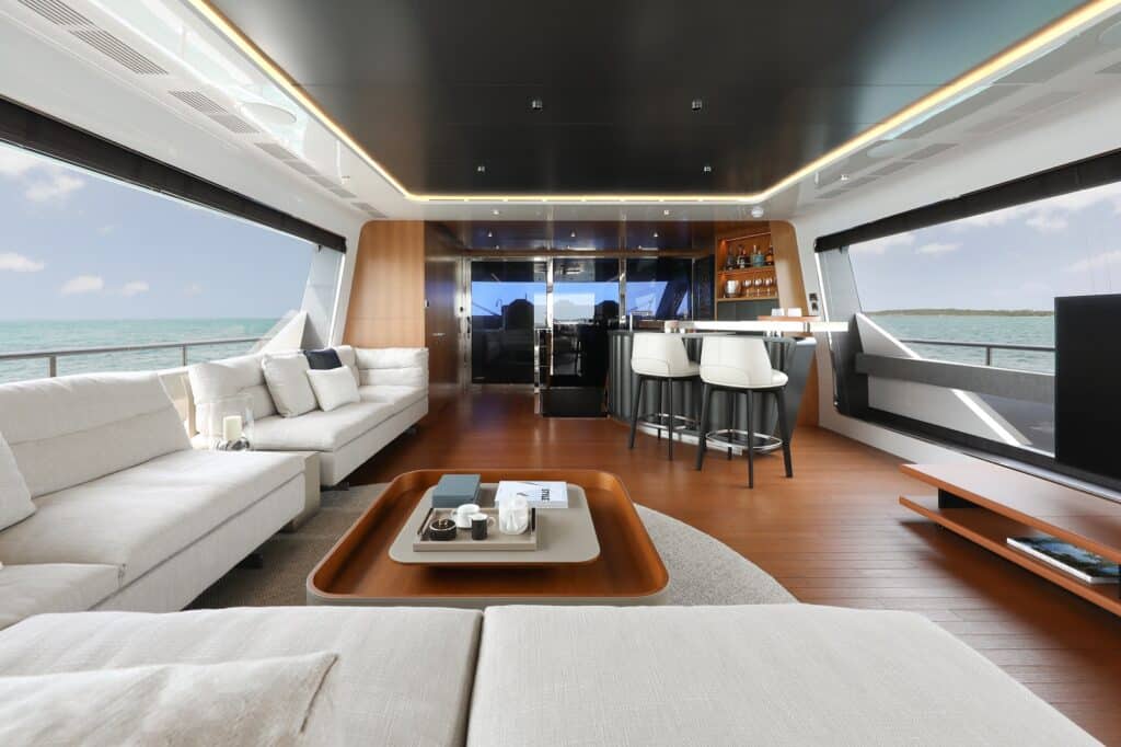 Ocean Alexander 35 Puro pont principal