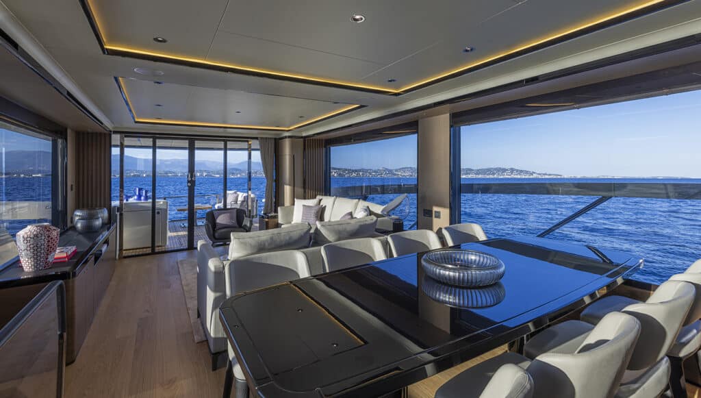 Absolute Yachts Navetta 75