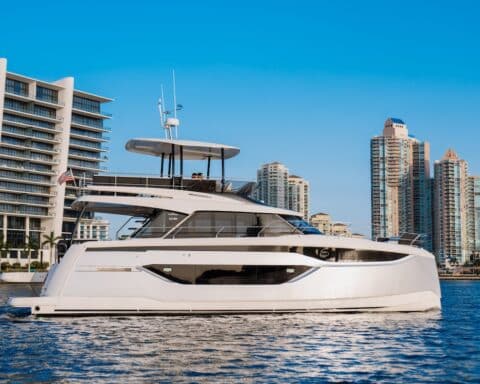 PRESTIGE YACHTS MIAMI