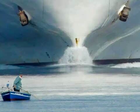 priorité en mer photo